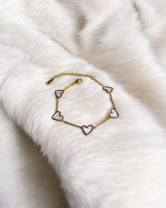 Dainty Heart Bracelet